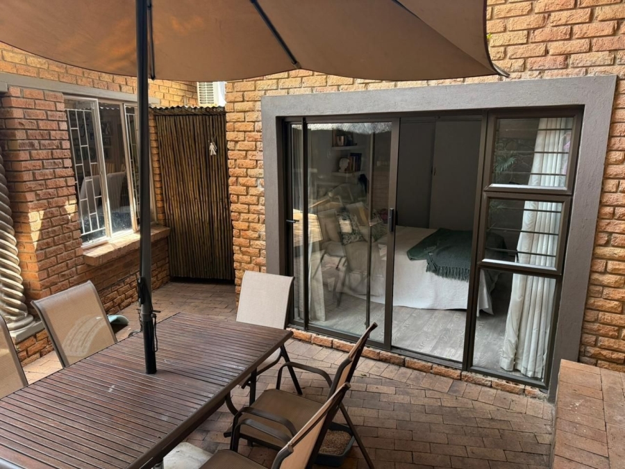 5 Bedroom Property for Sale in Safari Gardens North West